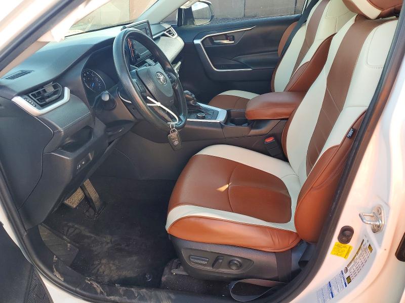 Фото 7 - TOYOTA RAV4