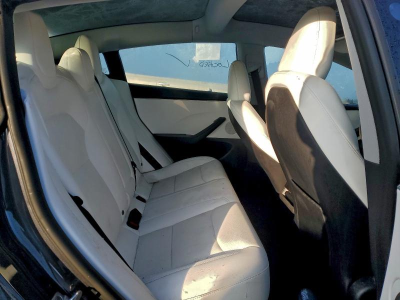 Фото 10 - TESLA MODEL 3