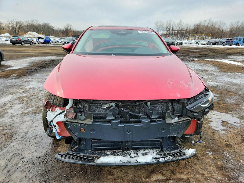 Фото 5 - MAZDA 3