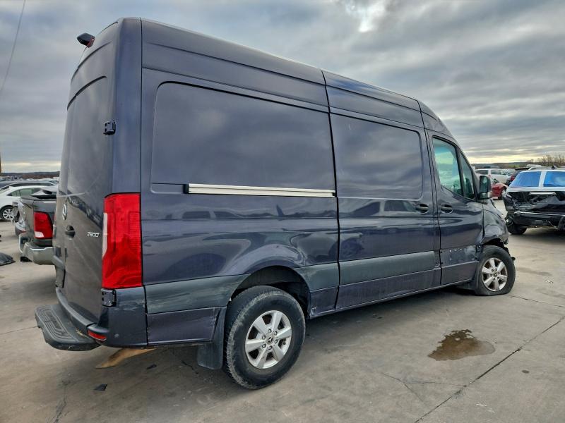 Фото 3 - MERCEDES-BENZ SPRINTER