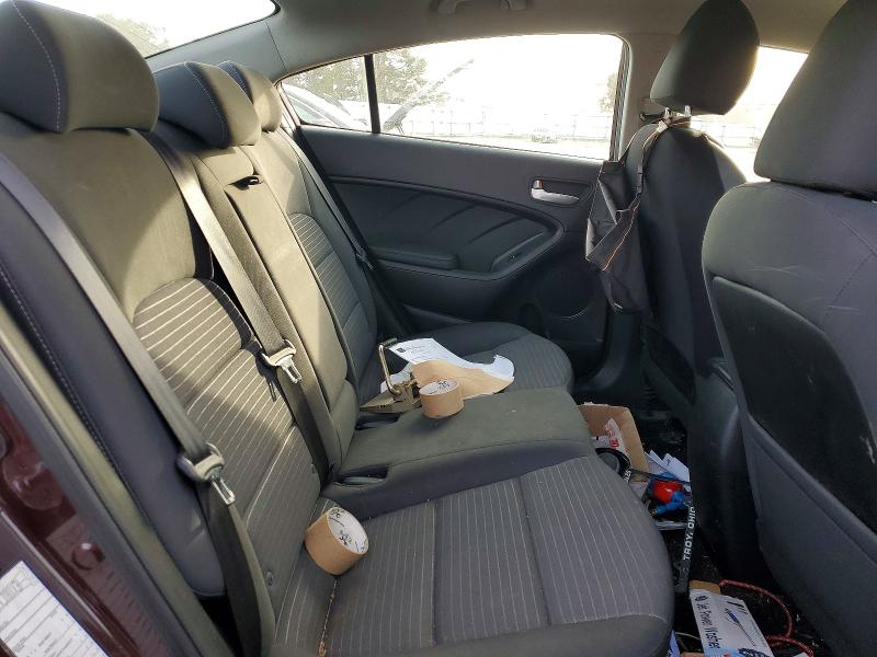 Фото 10 - KIA FORTE