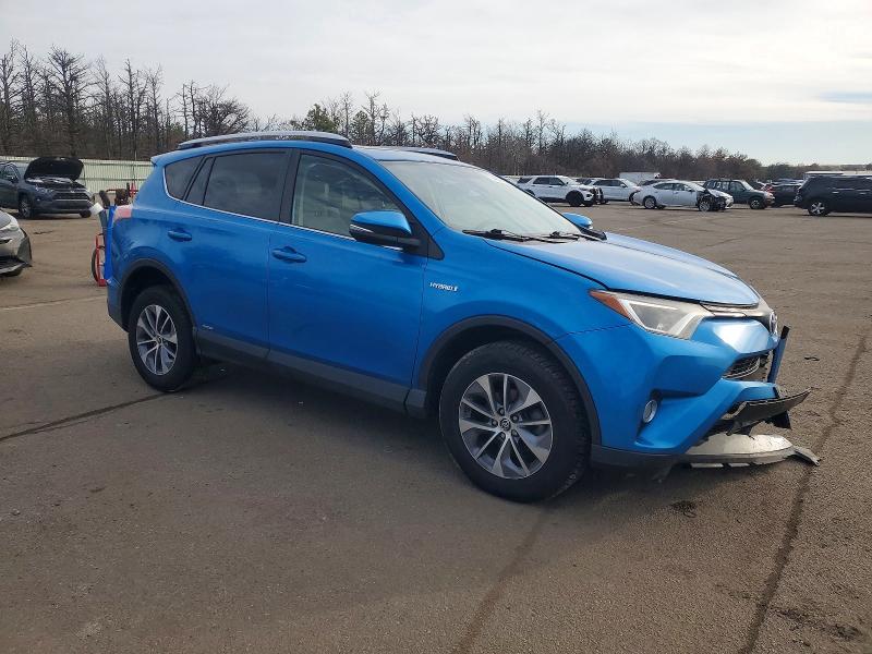 Фото 4 - TOYOTA RAV4