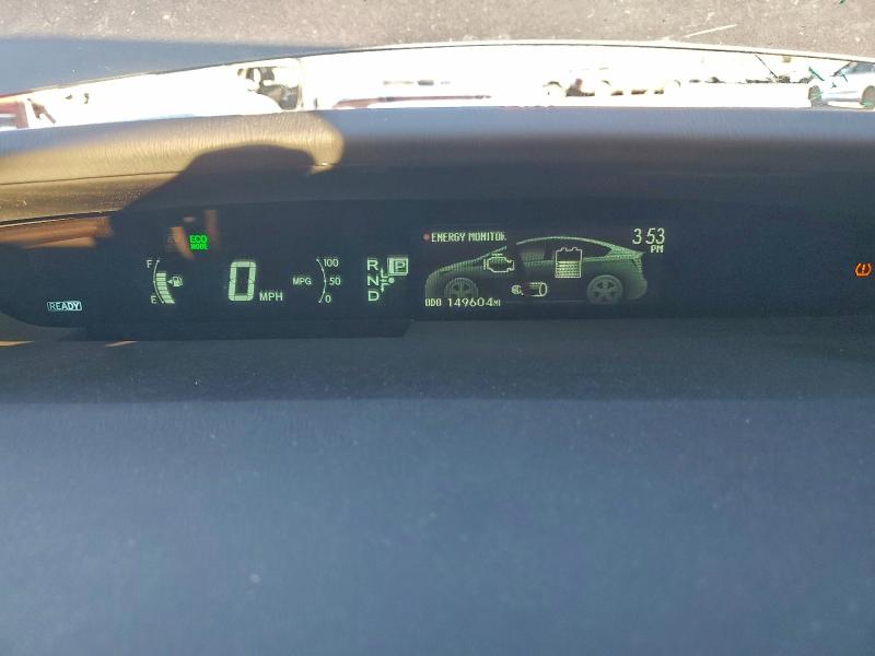 Фото 9 - TOYOTA PRIUS