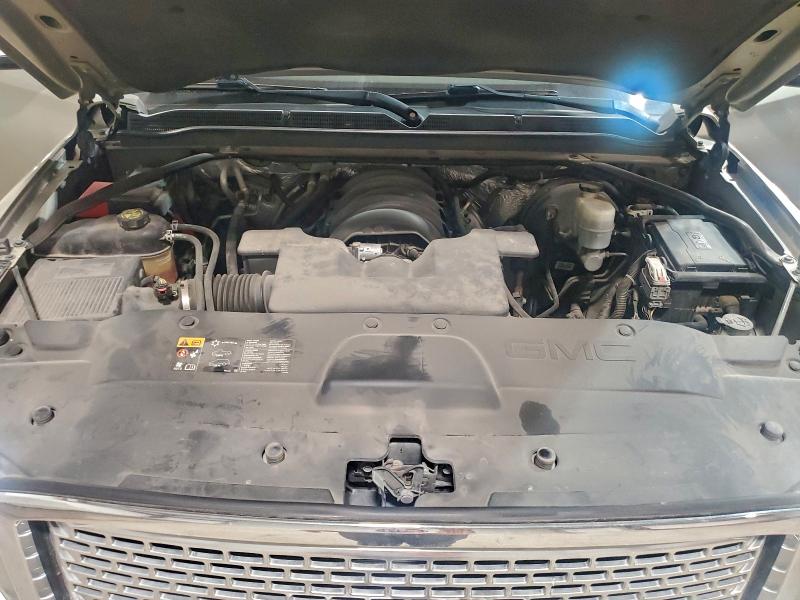 Фото 12 - GMC YUKON