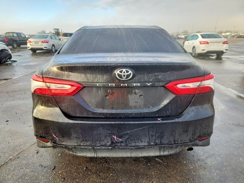 Фото 6 - TOYOTA CAMRY