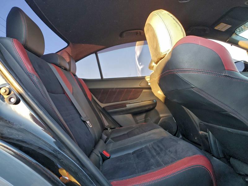 Фото 10 - SUBARU WRX