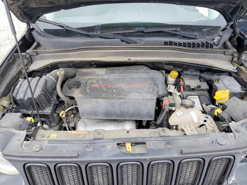 Фото 11 - JEEP RENEGADE