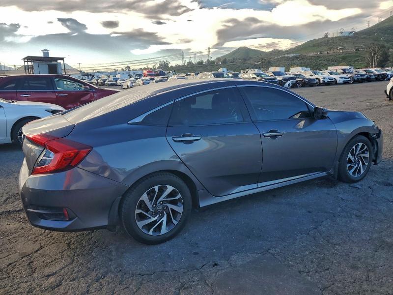 Фото 3 - HONDA CIVIC