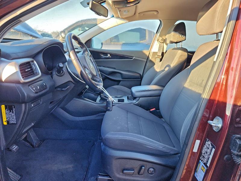 Фото 7 - KIA SORENTO