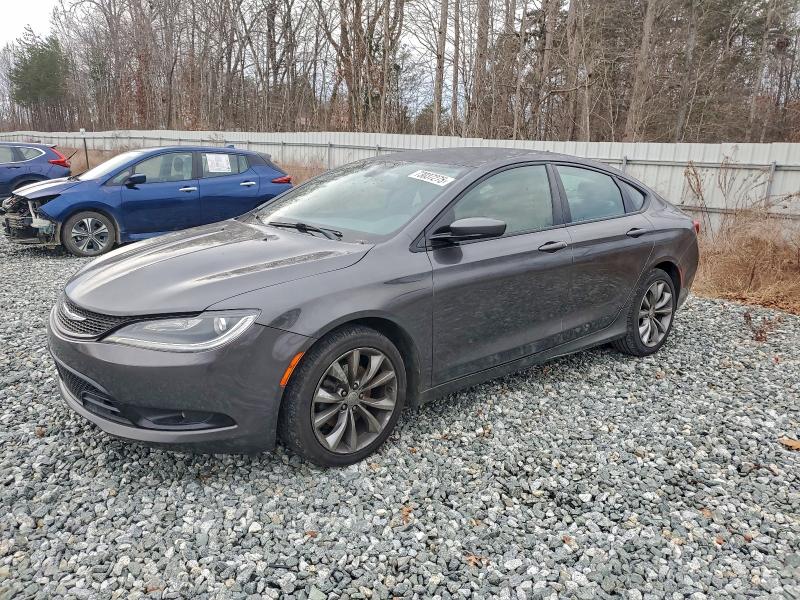 Фото 1 - CHRYSLER 200