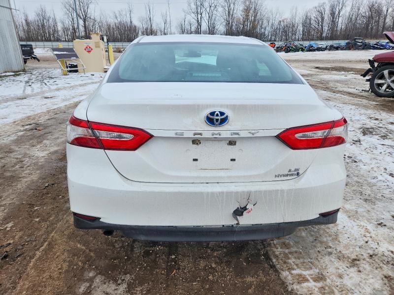 Фото 6 - TOYOTA CAMRY