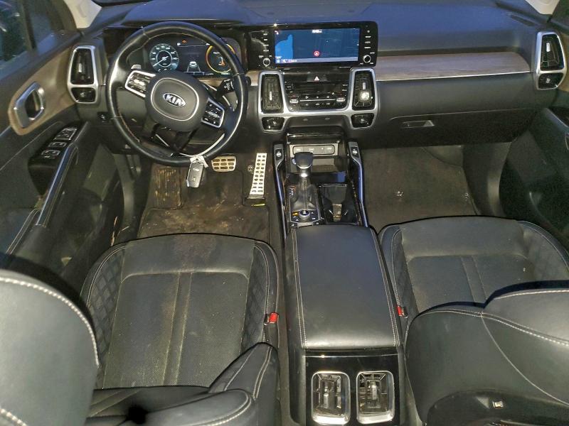 Фото 8 - KIA SORENTO