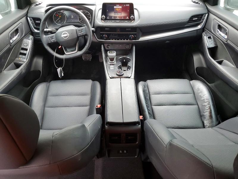 Фото 8 - NISSAN ROGUE