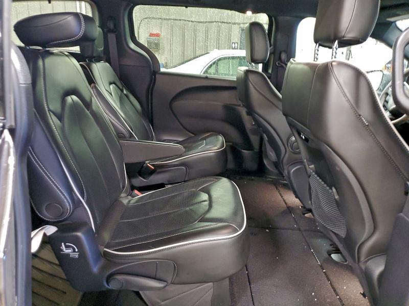 Фото 11 - CHRYSLER PACIFICA