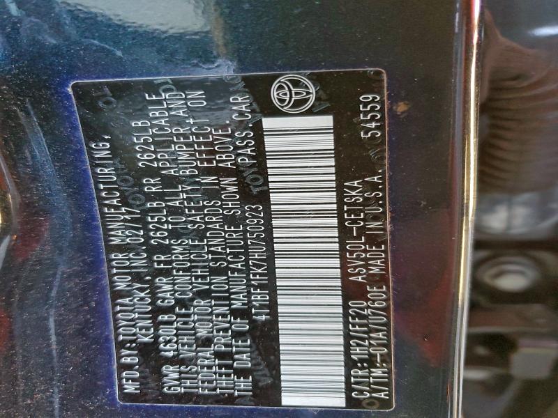 Фото 12 - TOYOTA CAMRY