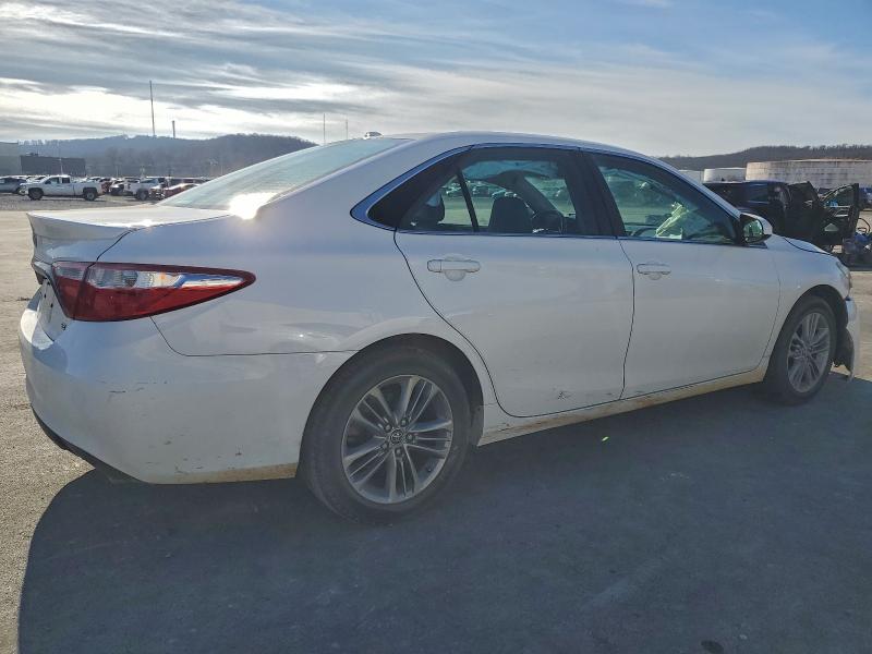 Фото 3 - TOYOTA CAMRY