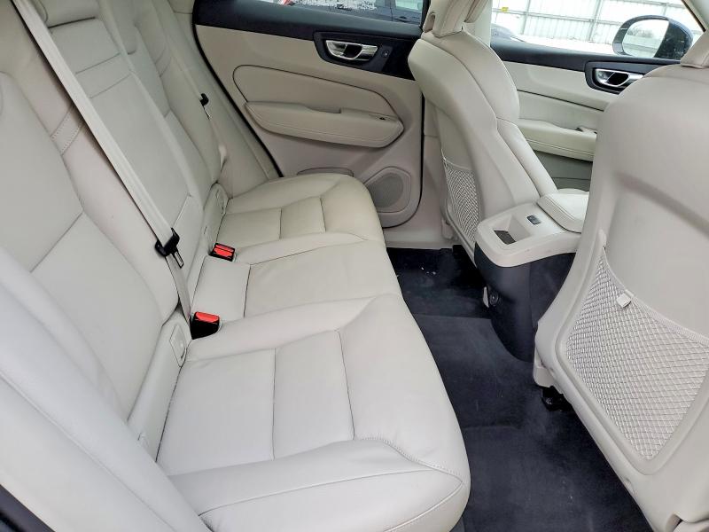 VOLVO XC60 2021 VIN YV4A22RKXM1748444