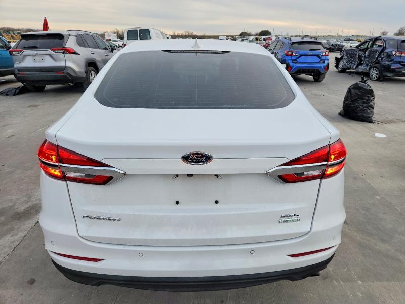 Фото 6 - FORD FUSION