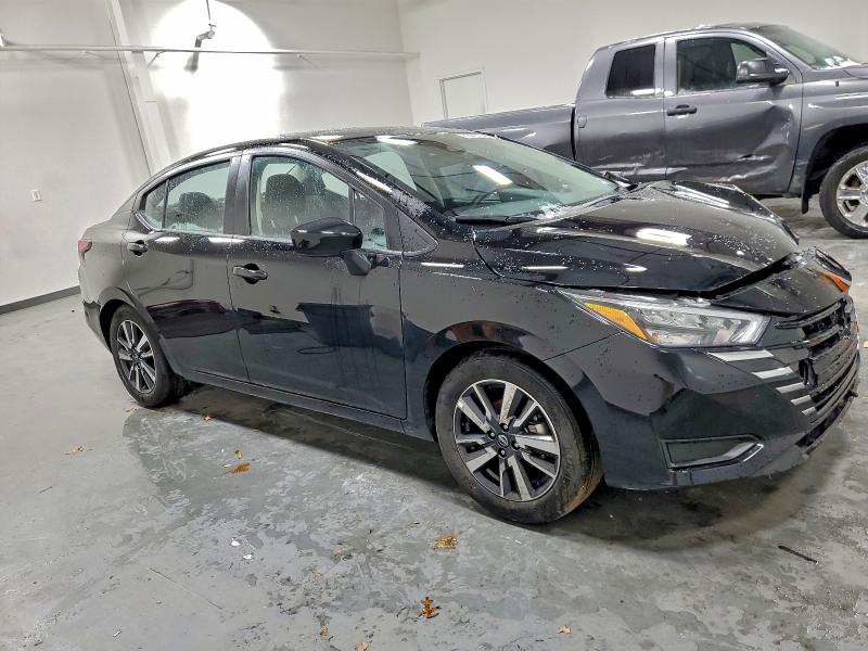 Фото 4 - NISSAN VERSA