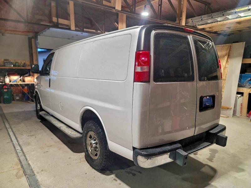 Фото 3 - GMC SAVANA