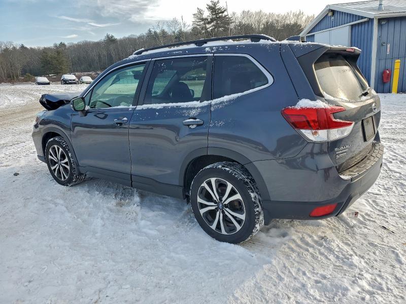 Фото 2 - SUBARU FORESTER