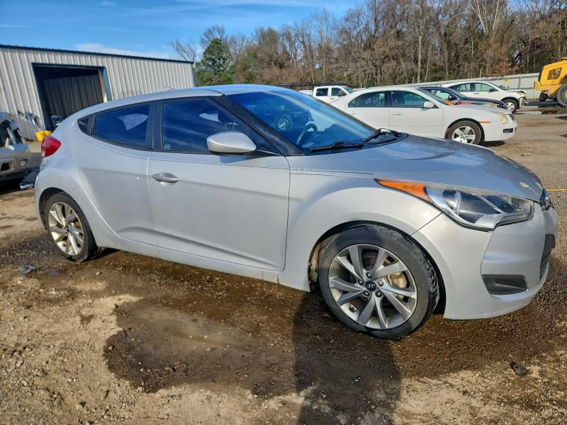 Фото 4 - HYUNDAI VELOSTER