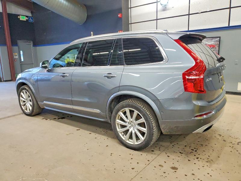 Фото 2 - VOLVO XC90
