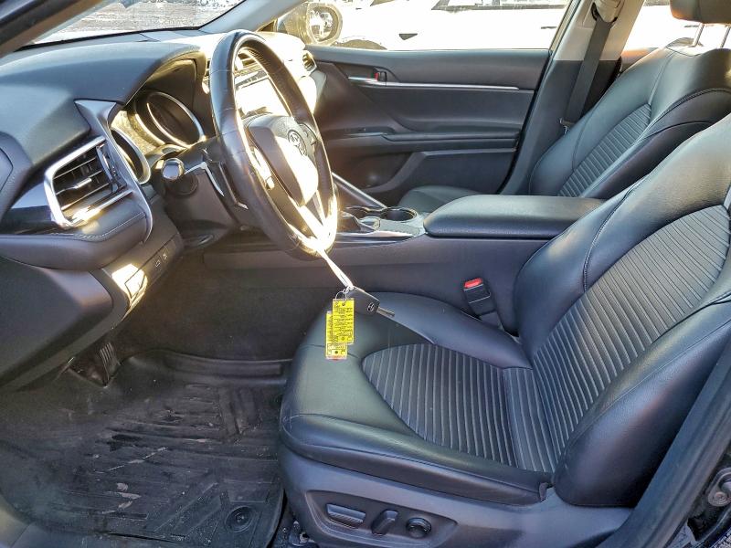 Фото 7 - TOYOTA CAMRY