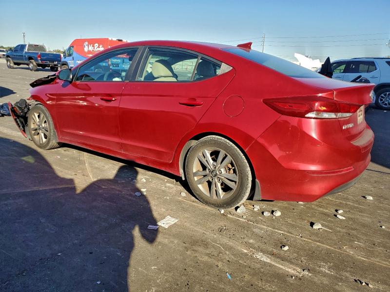 Фото 2 - HYUNDAI ELANTRA