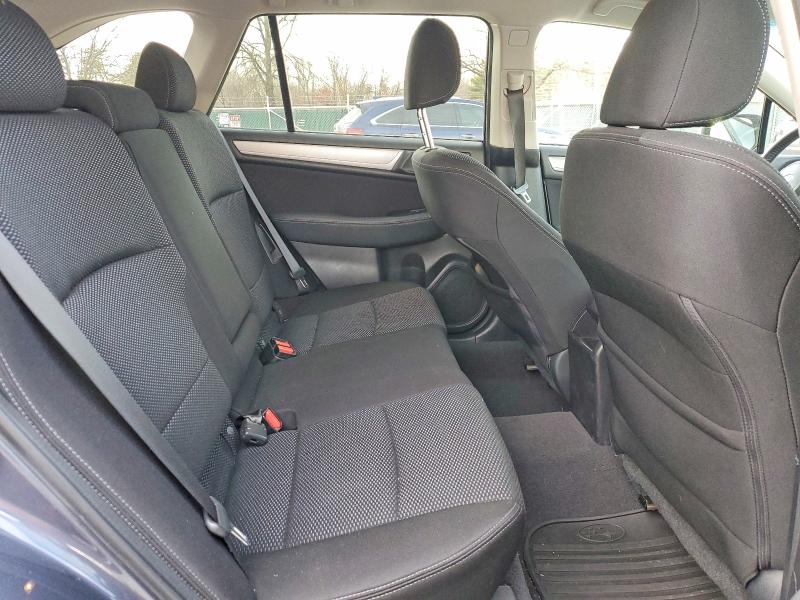 Фото 10 - SUBARU OUTBACK