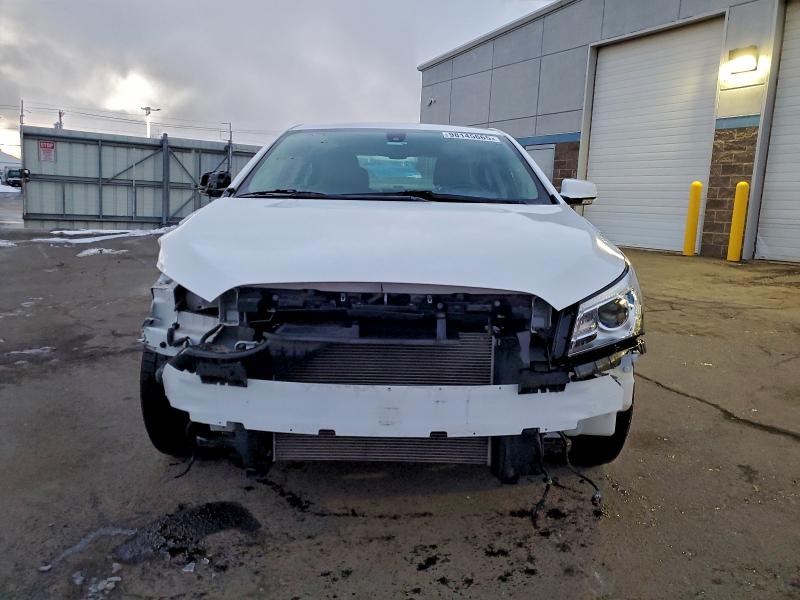 BUICK LACROSSE 2016 VIN 1G4GB5G37GF142368