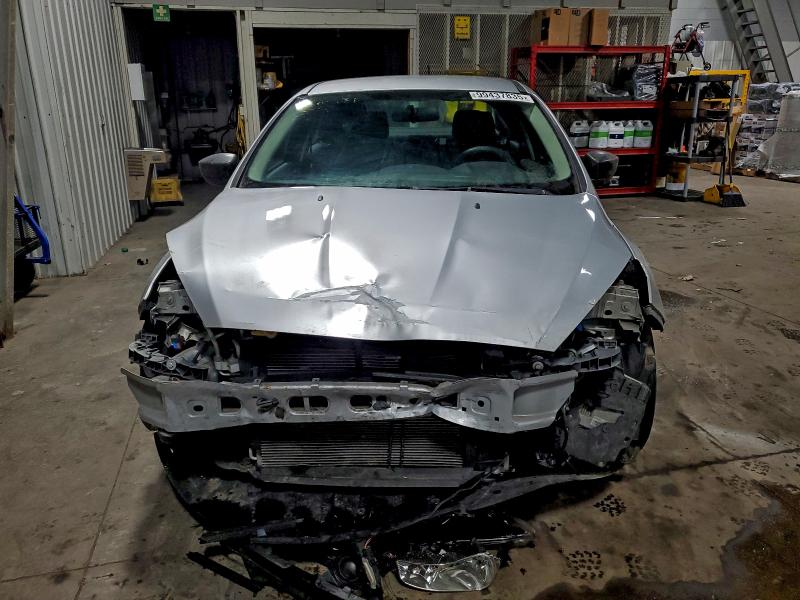 Фото 5 - FORD FOCUS