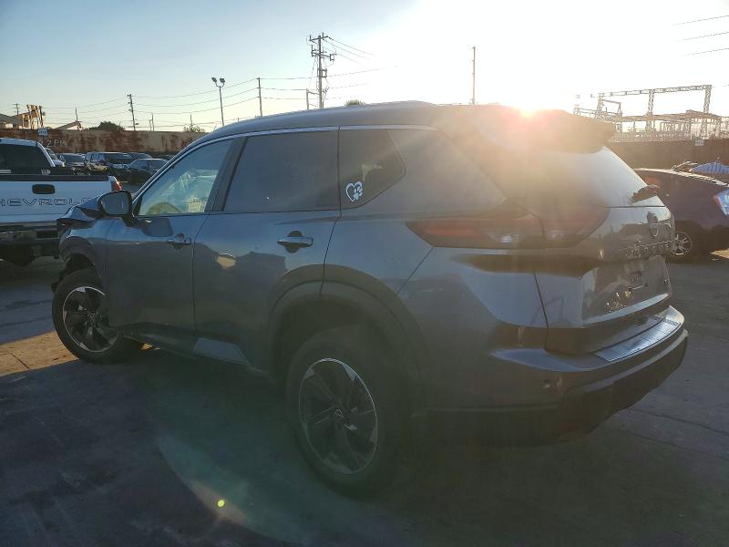 Фото 2 - NISSAN ROGUE