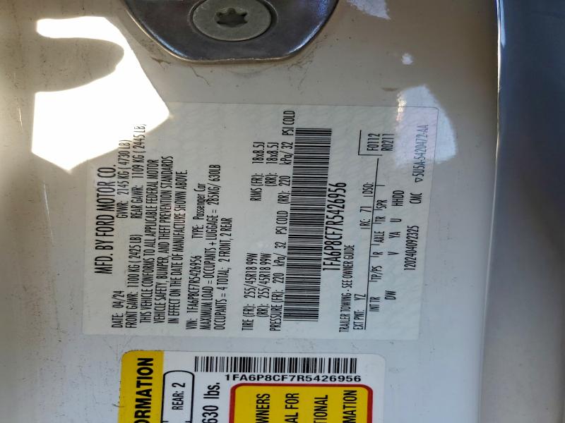 Фото 12 - FORD MUSTANG