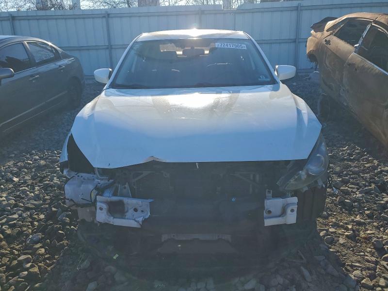 Фото 5 - MAZDA 3