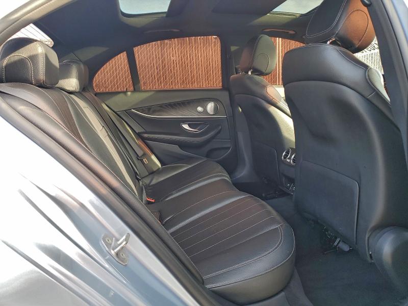 Фото 10 - MERCEDES-BENZ E-CLASS