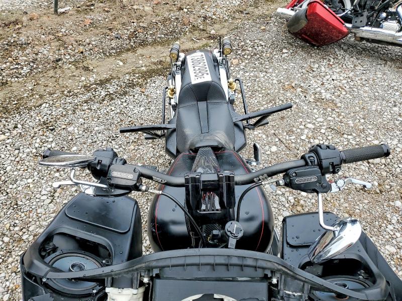 HARLEY-DAVIDSON FL 2015