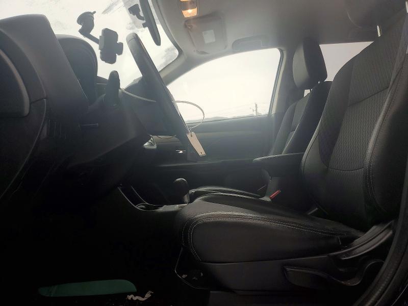 Фото 7 - MITSUBISHI OUTLANDER