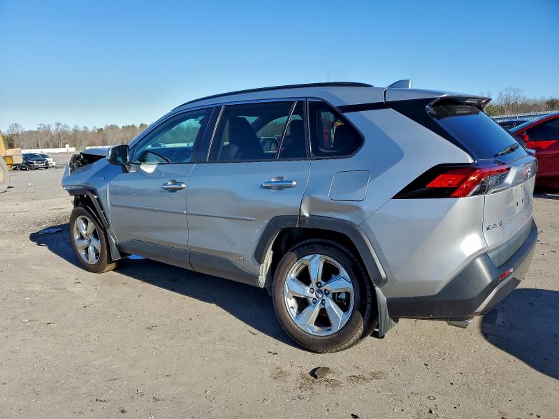 Фото 2 - TOYOTA RAV4