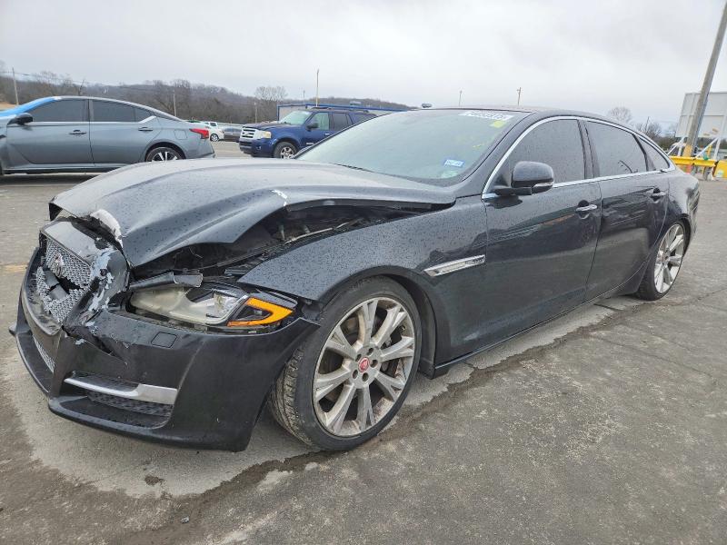 Фото 1 - JAGUAR XJ