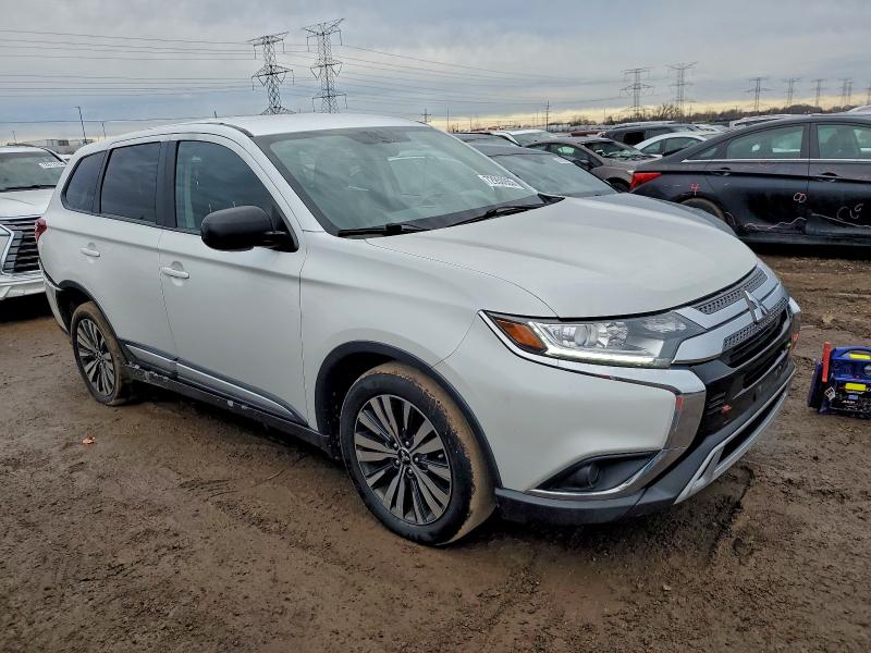 Фото 4 - MITSUBISHI OUTLANDER