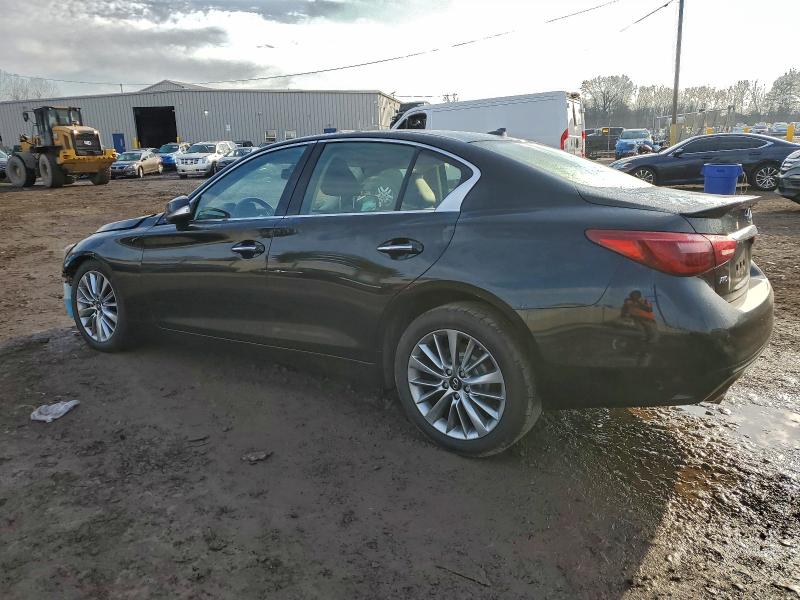 Фото 2 - INFINITI Q50