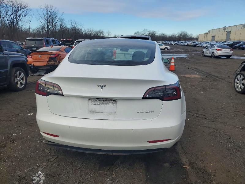 Фото 6 - TESLA MODEL 3