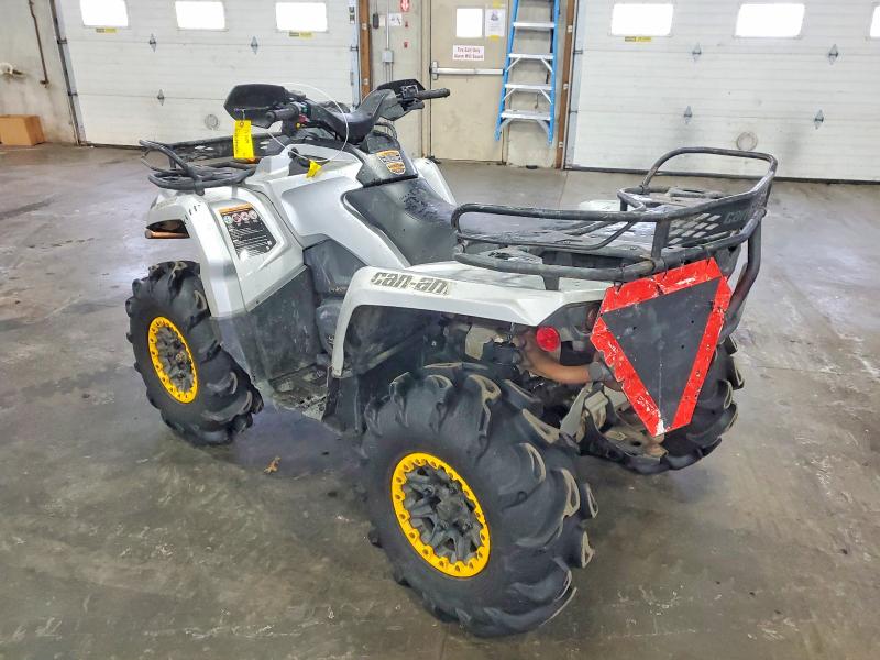 CAN-AM OUTLANDER 2020