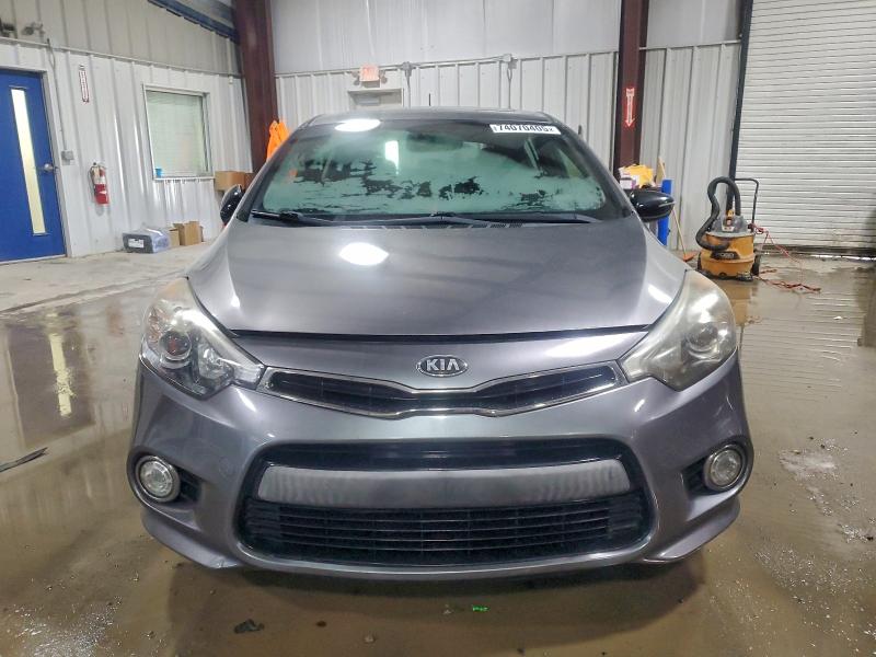 Фото 5 - KIA FORTE