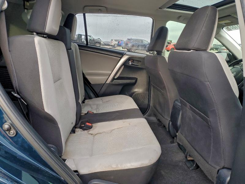 Фото 11 - TOYOTA RAV4