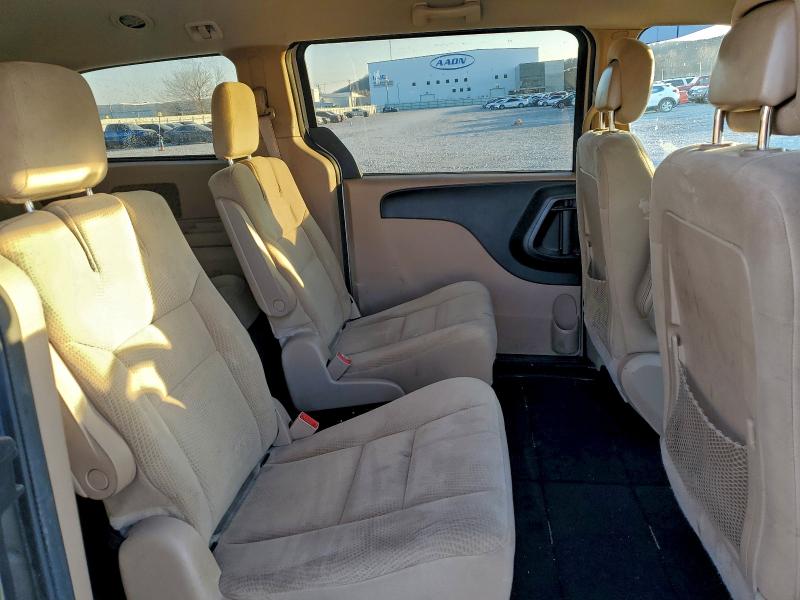 Фото 11 - DODGE CARAVAN