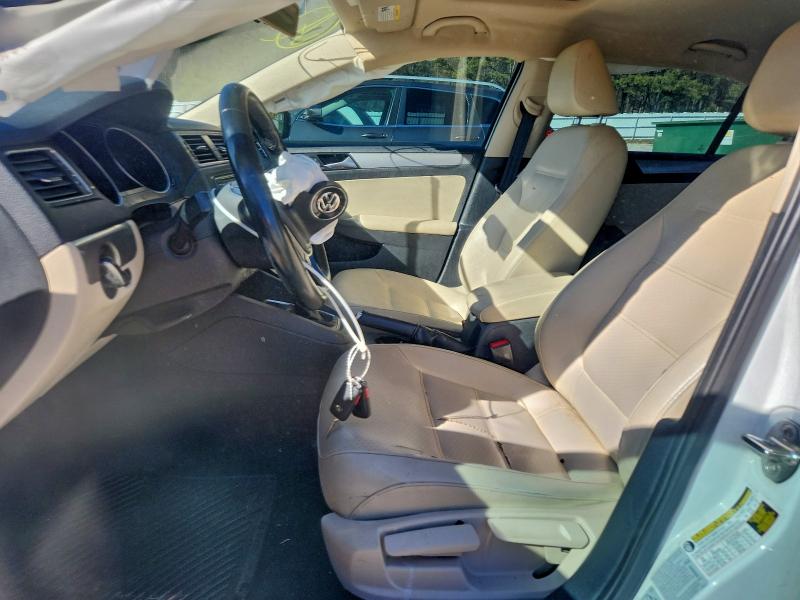 Фото 7 - VOLKSWAGEN JETTA