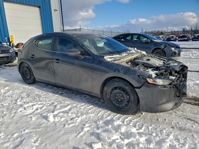 Фото 4 - MAZDA 3