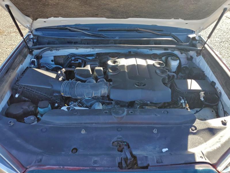 Фото 12 - TOYOTA 4RUNNER